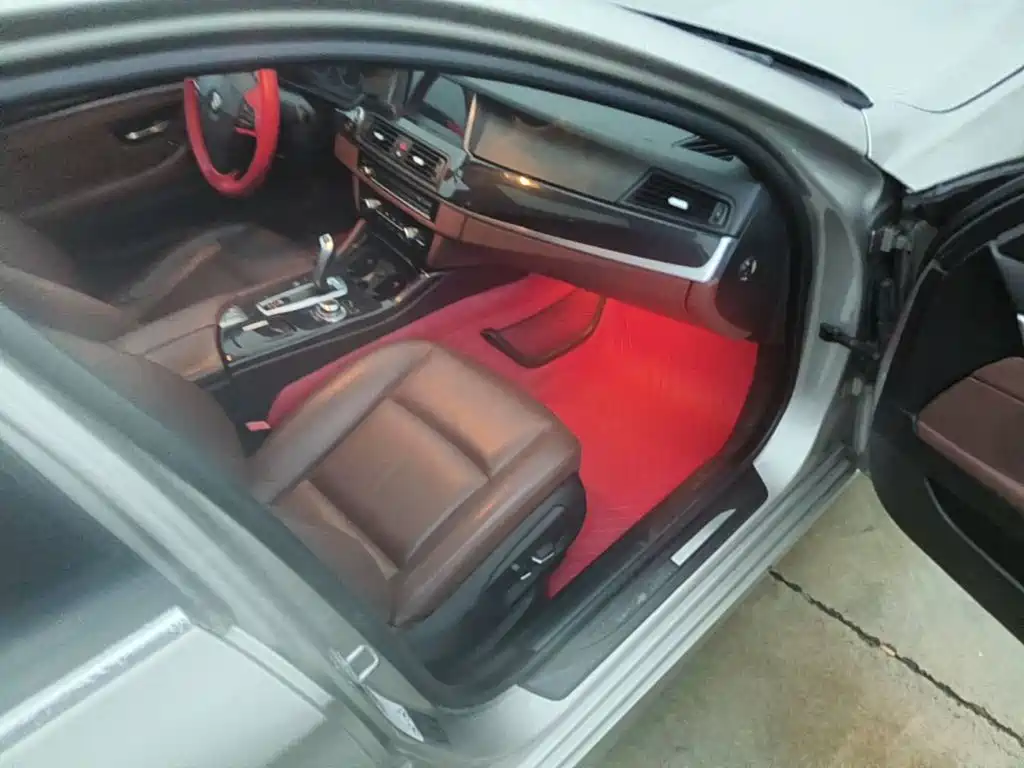 BMW 5 Series (Import) 2013 2014 520i Classic