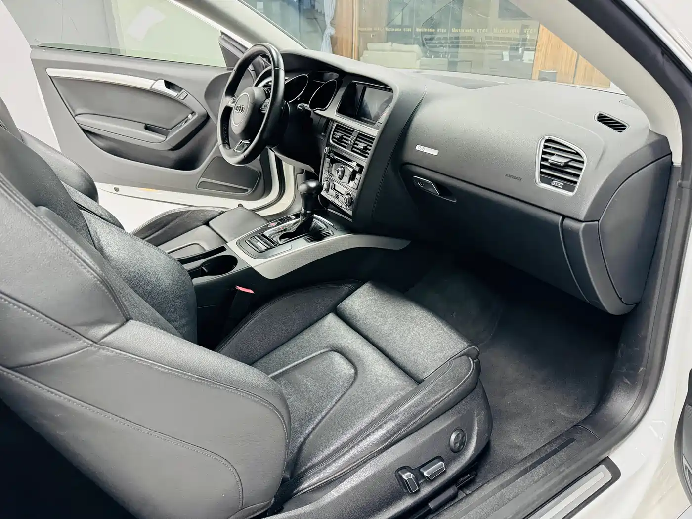Audi A5 (Import) 2013 Coupe 40 TFSI фото 5