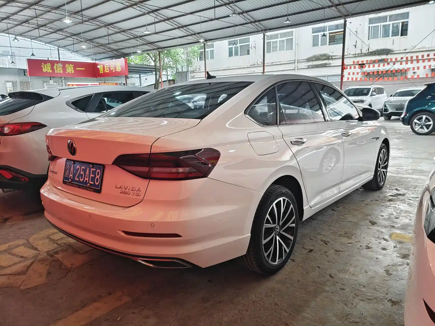 VOLKSWAGEN LAVIDA