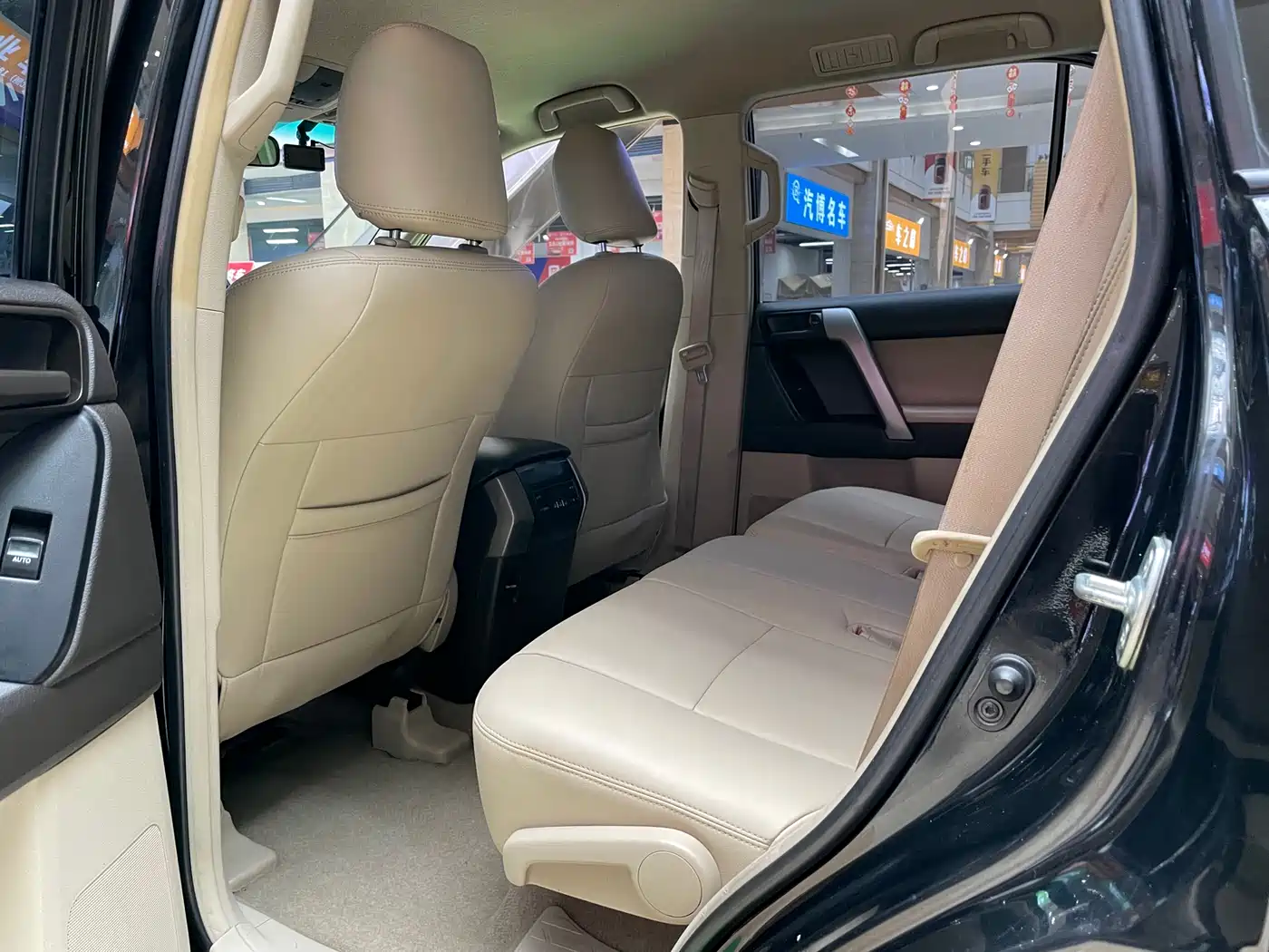 Toyota Prado (Import) 2010 2.7L Auto Luxury фото 11