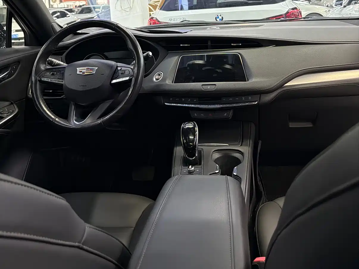 Cadillac XT4 2021 28T FWD Premium Edition фото 18