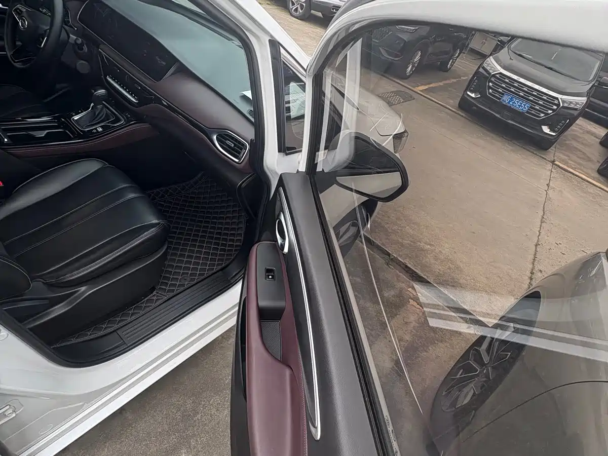 GAC TRUMPCHI TRUMPCHI M6