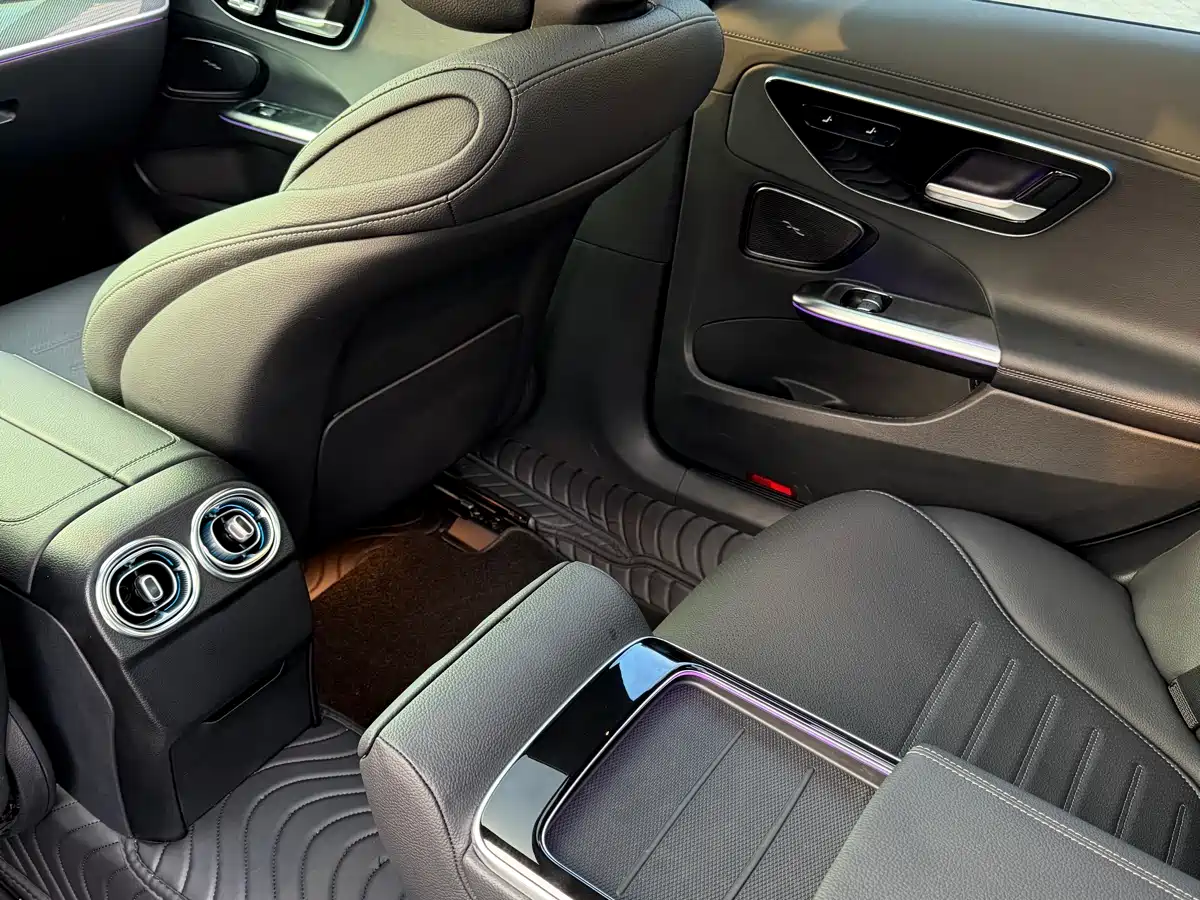 Mercedes-Benz C-Class 2024 Facelift C 260 L Sport фото 9