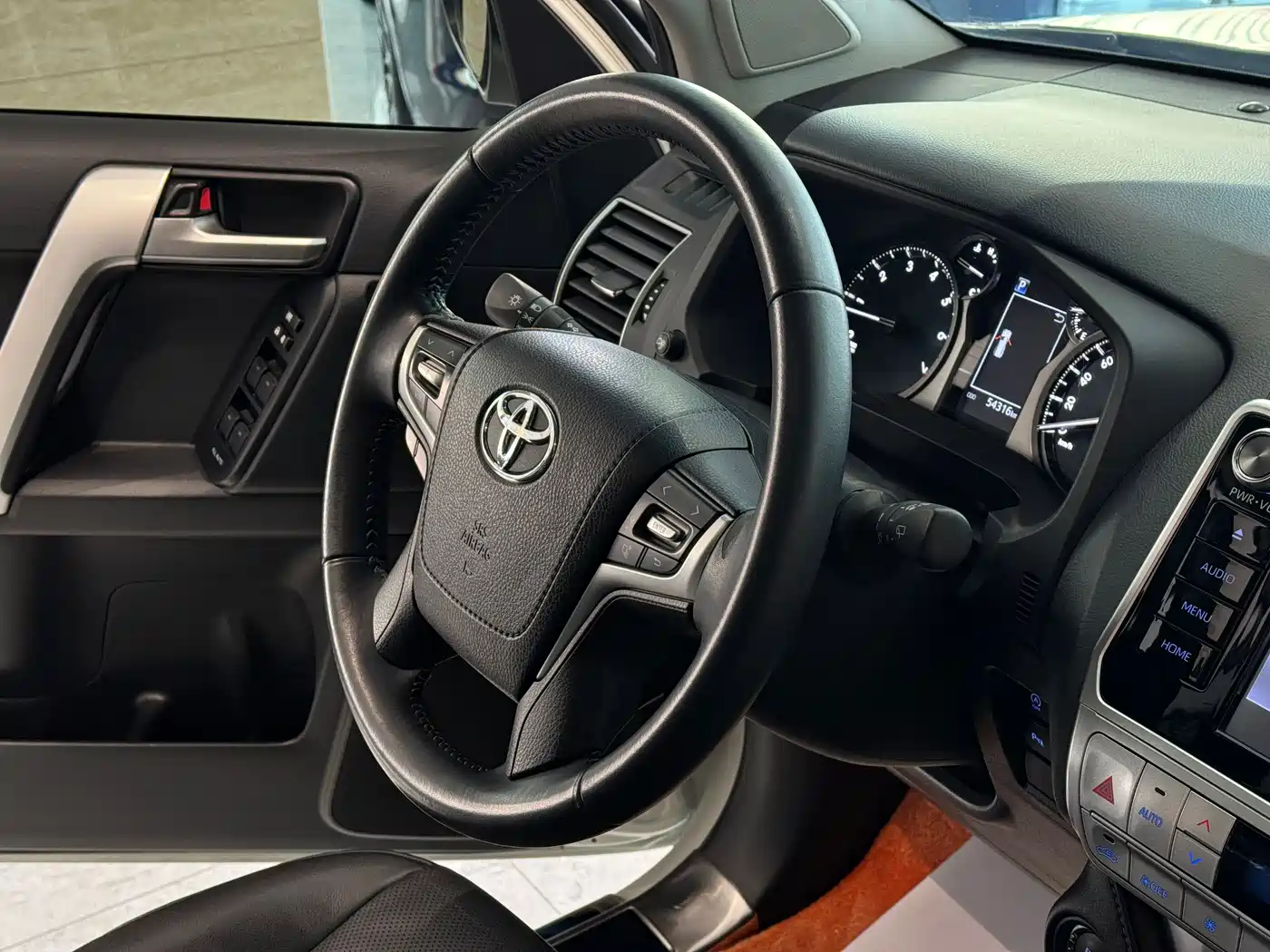 Toyota Prado 2019 3.5L Automatic TX-L Zunxiang Edition with Rear-mounted Spare Tire фото 19