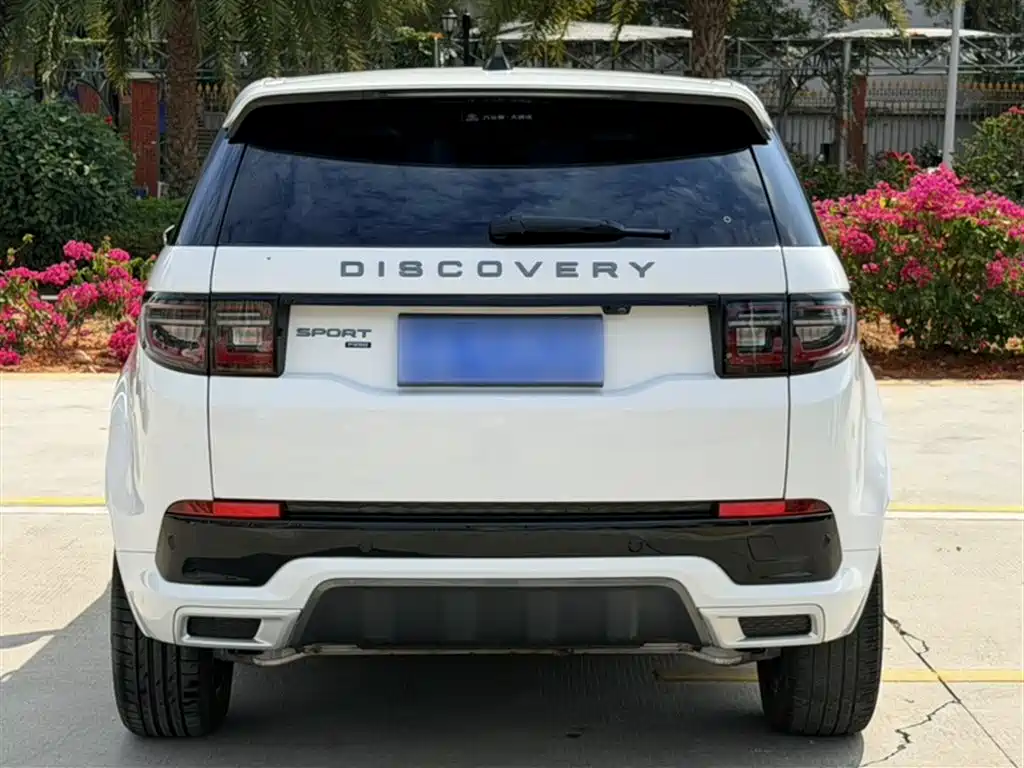 Land Rover Discovery Sport 2022 Model 249PS R-Dynamic S Performance Edition 5-Seater фото 12
