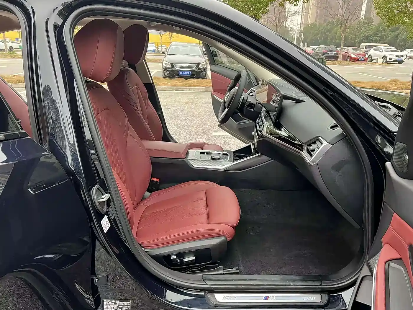 BMW 3 Series 2025 325Li M Sport Package фото 6