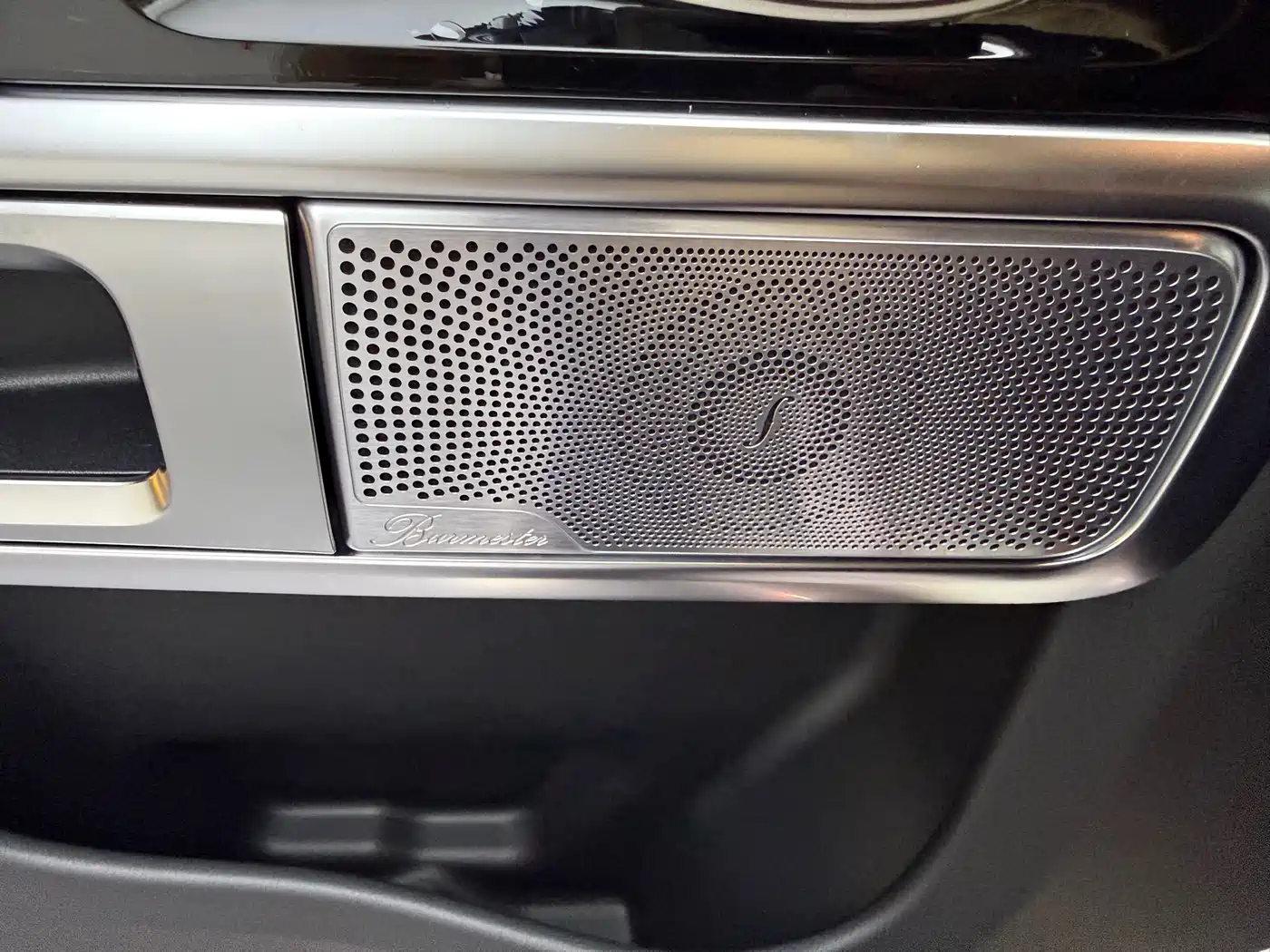 Mercedes-Benz G-Class 2025 G 500 фото 14
