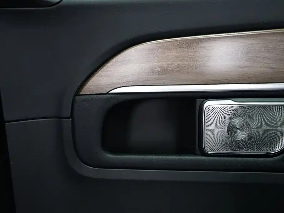 Mercedes-Benz V-Class 2022 V 260 L Long Wheelbase Prestige Edition фото 16