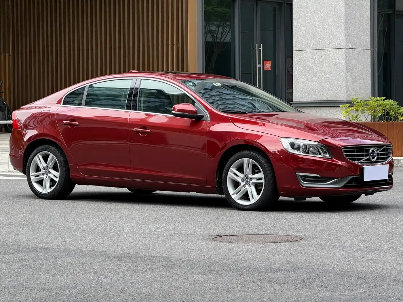 Фото 7 - Volvo S60