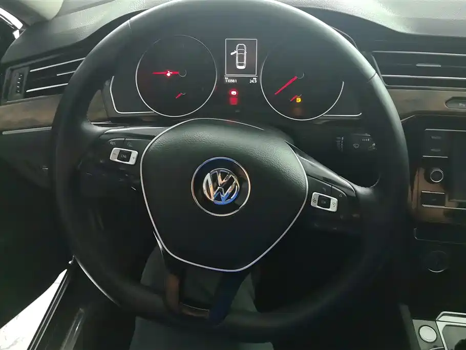 Volkswagen Magotan 2018 330TSI DSG Leading фото 15