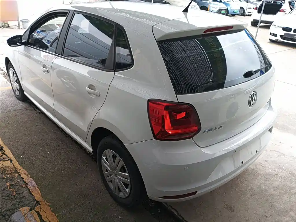Volkswagen Polo 2018 1.5L Auto Safe Drive фото 22