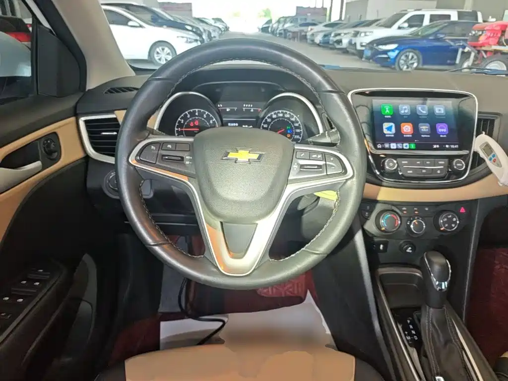 CHEVROLET CRUZE