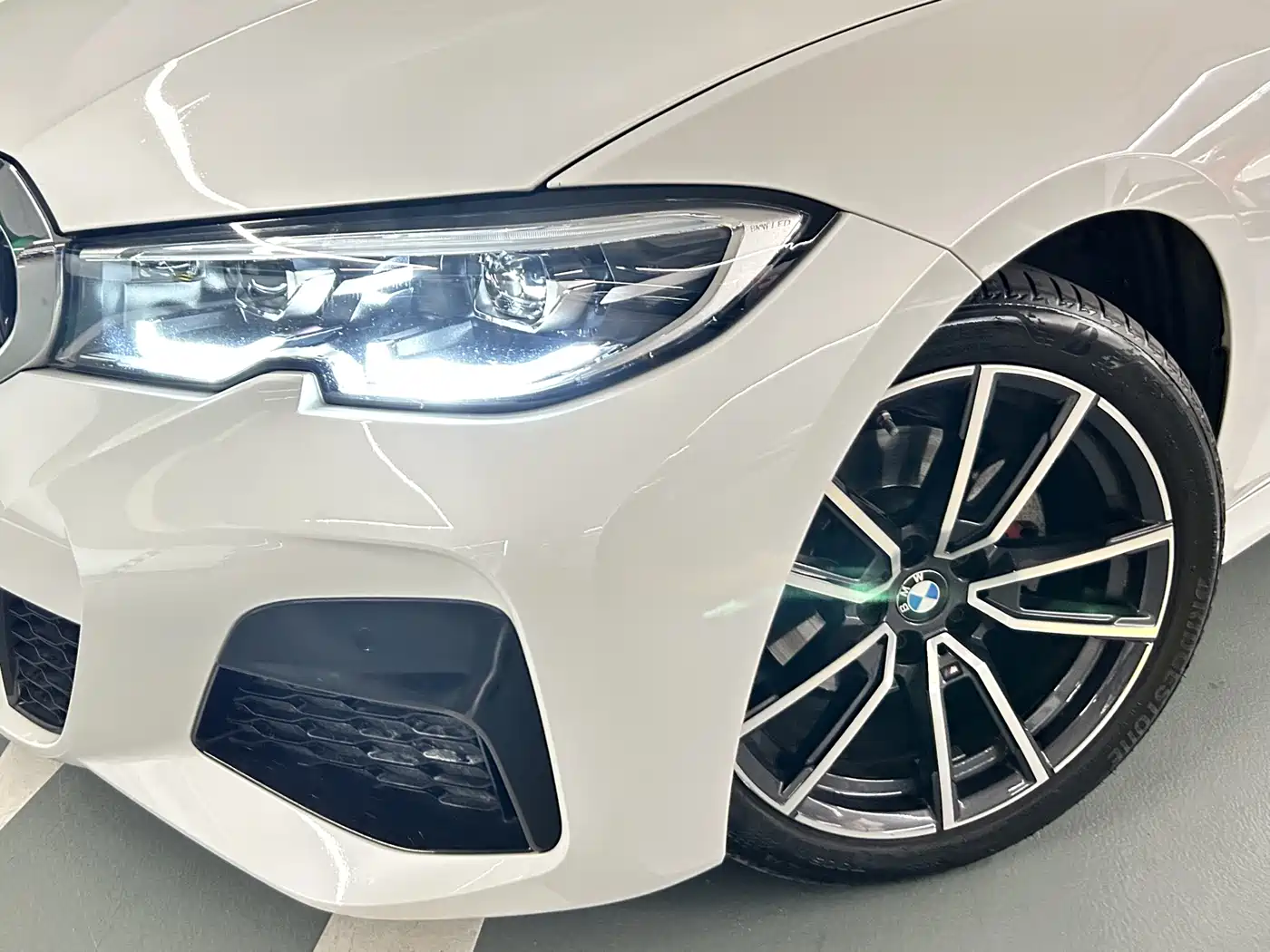BMW 3 Series 2022 325Li M Sport Package фото 5