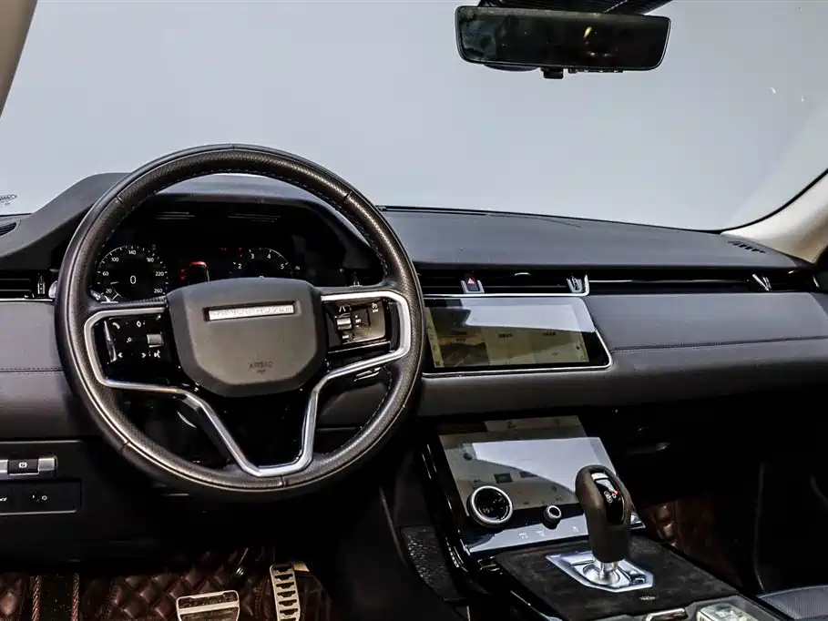 Land Rover Range Rover Evoque 2023 Range Rover Evoque L 249PS Corinthian Bronze Special Edition фото 13