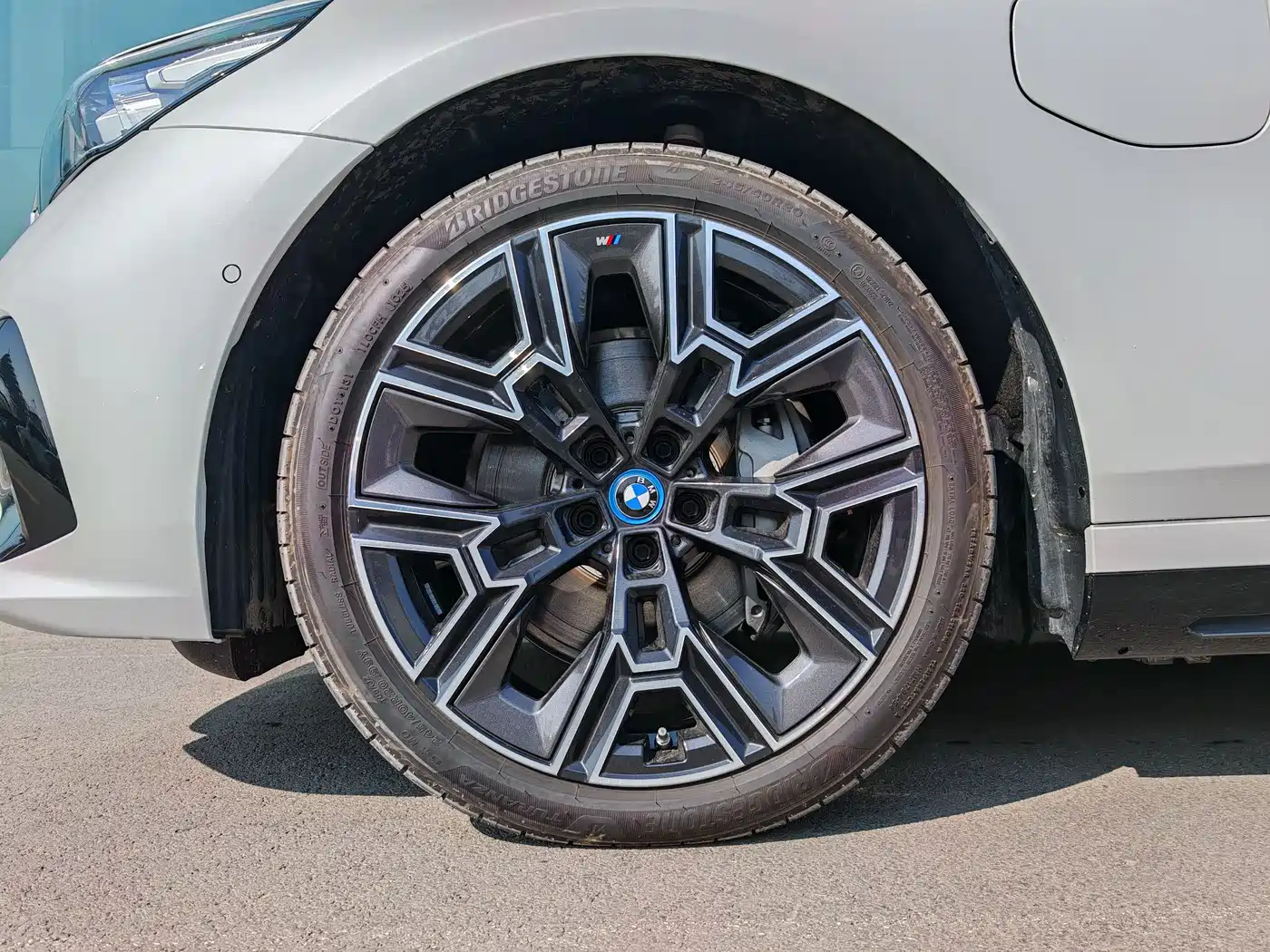 BMW i5 2025 xDrive 50L M Sport Package фото 8