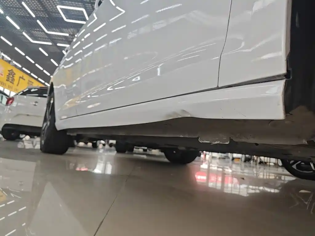 Dongfeng Aeolus Yixuan MAX 2023 2024 1.5T Prestige Edition