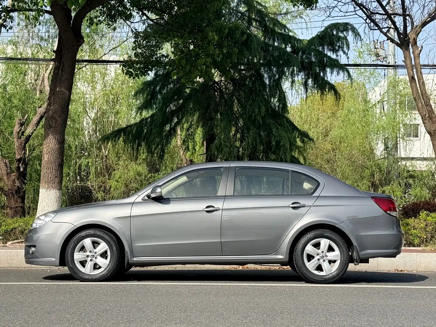 Volkswagen Lavida 2011 1.6L Automatic Leisure Edition фото 5