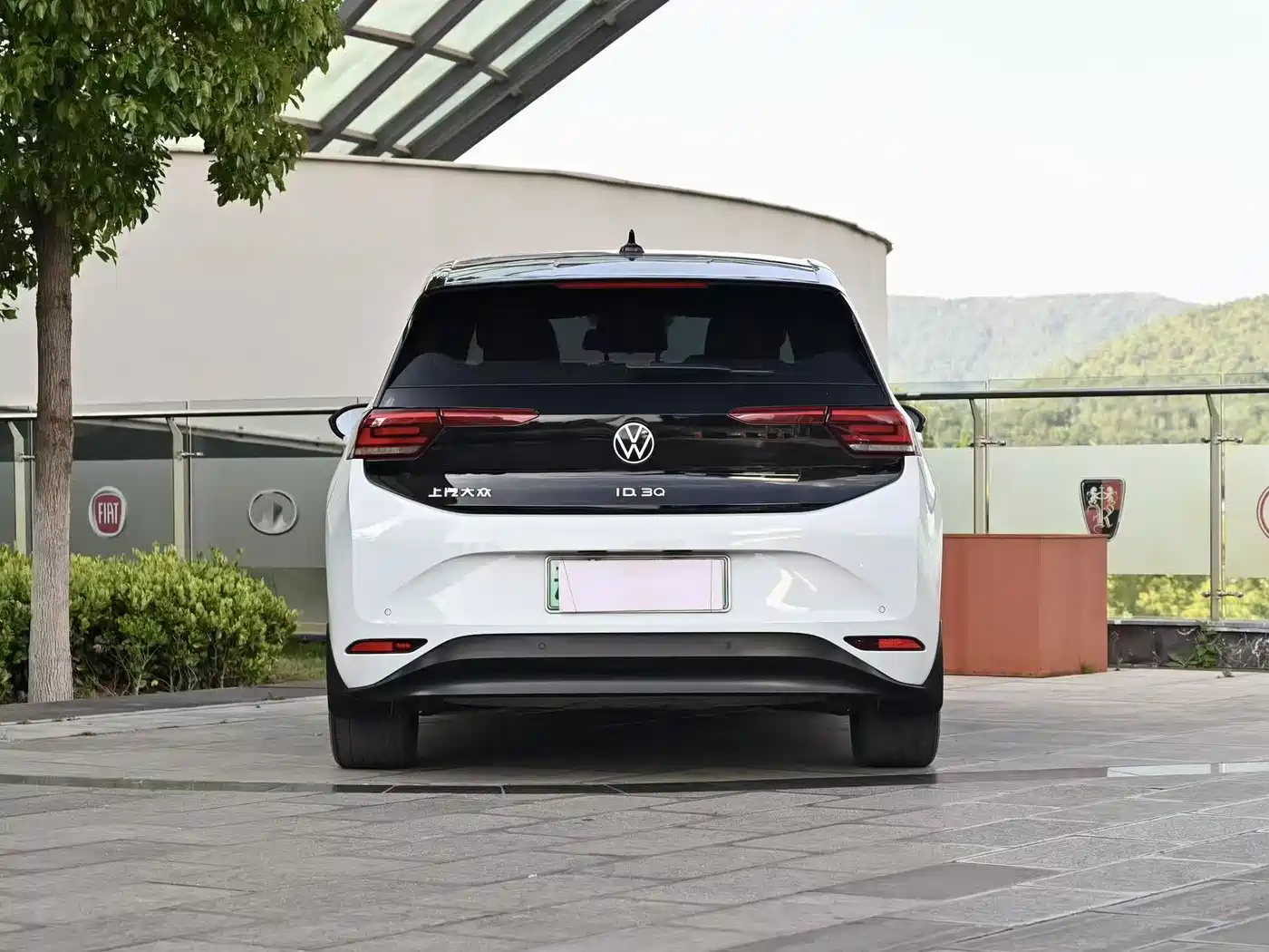 Volkswagen ID.3 2023 Pure Smart Edition фото 8