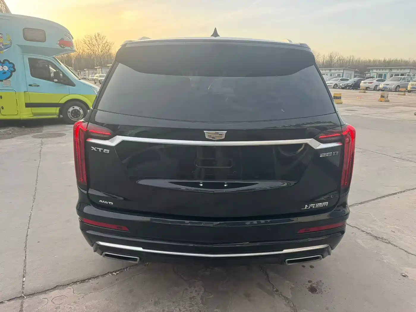 CADILLAC XT6
