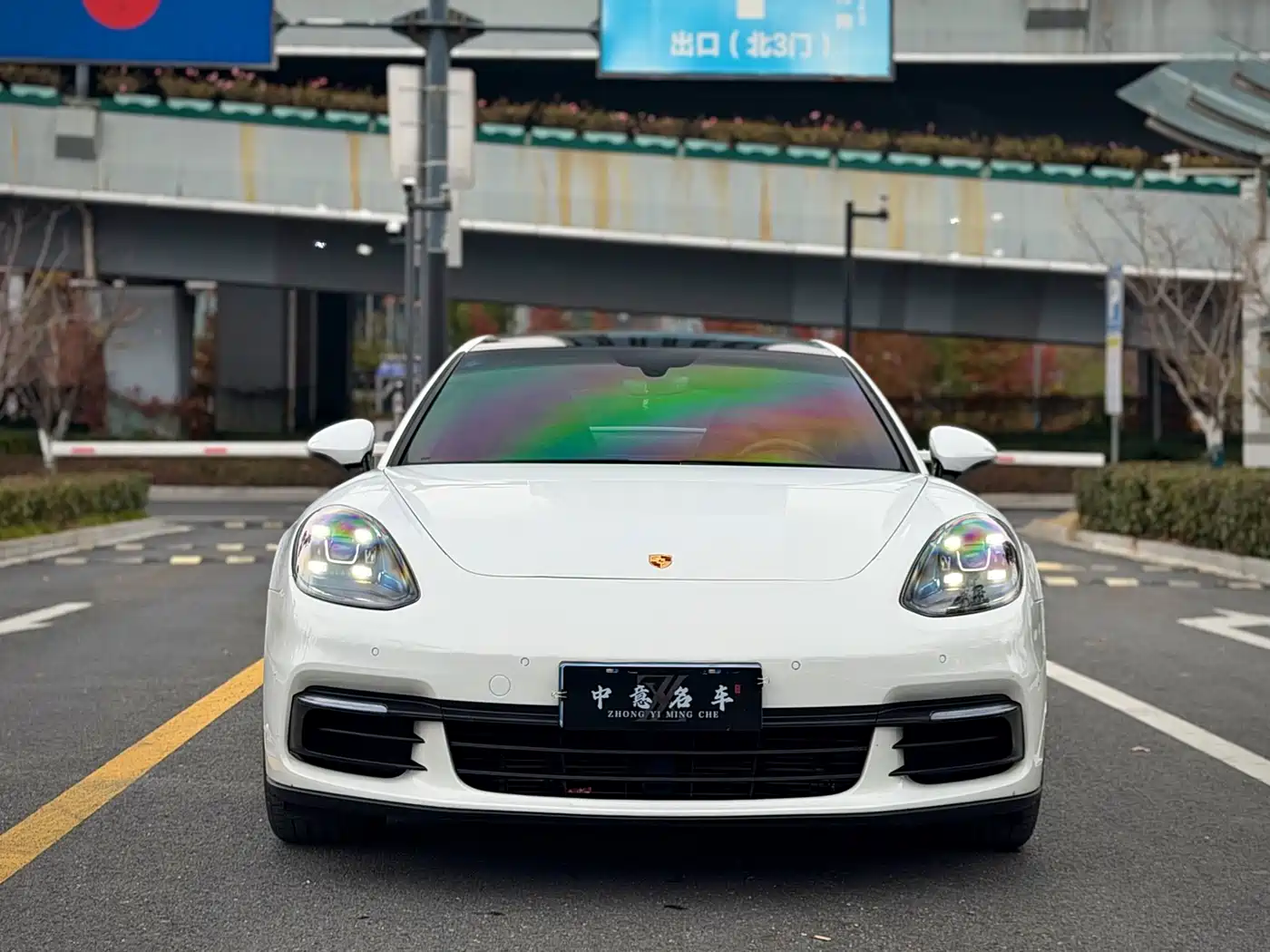 Porsche Panamera 2017 Panamera 3.0T фото 2