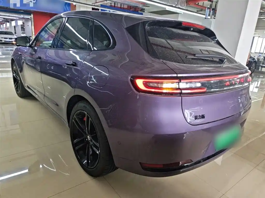 AITO Wenjie AITO M5 2025 Extended Range Ultra AWD фото 5