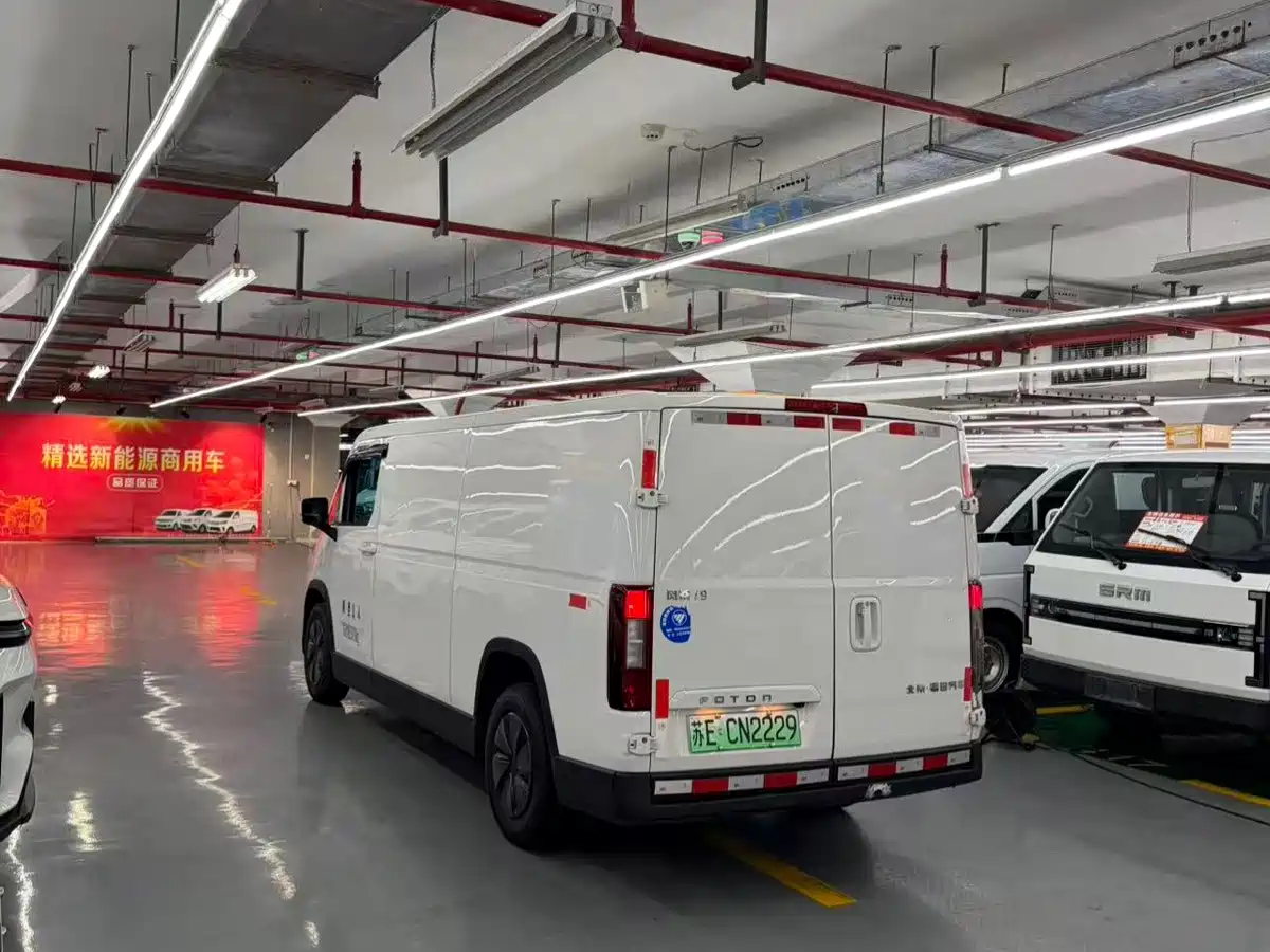 Foton Fengjing i7 2025 2025 Professional Logistics Long Wheelbase FWD CATL 66.67kWh Smart Edition Flat Roof Single Tire 2-Seater