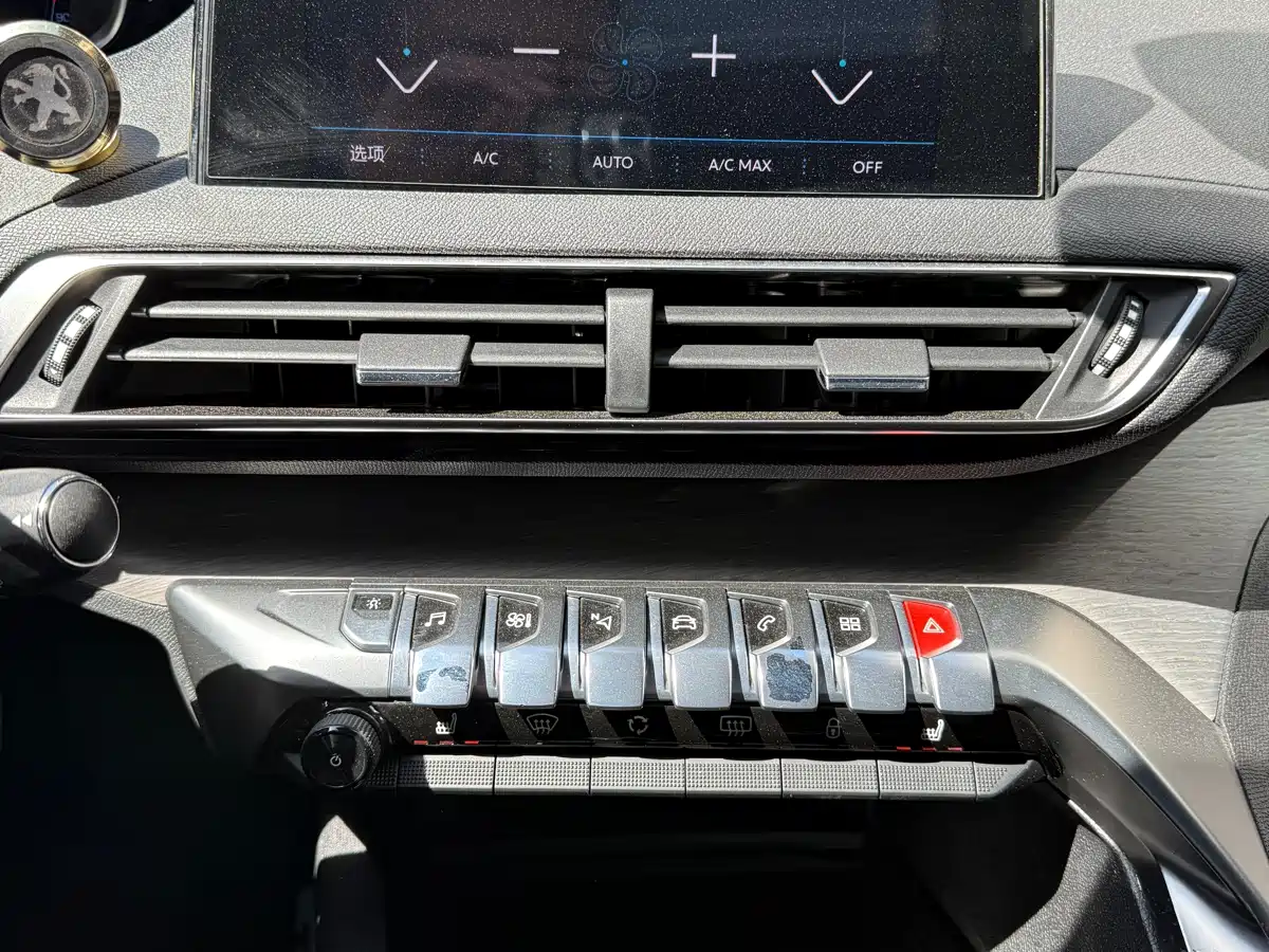 Peugeot 5008 2017 380THP 7-Seater Luxury GT Edition фото 13