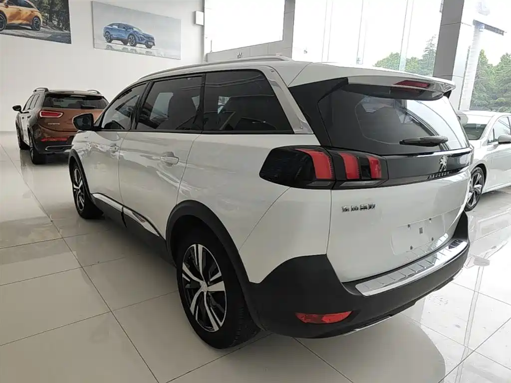 Peugeot 5008 2017 350THP 7-seat Elite Edition фото 5