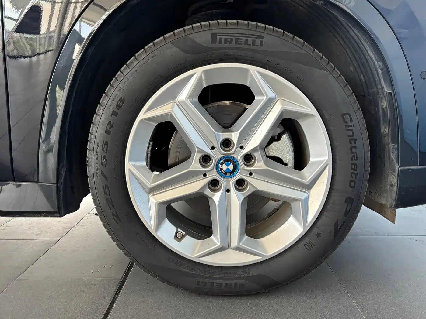 BMW iX1 2025 2025 eDrive25L X Design Package