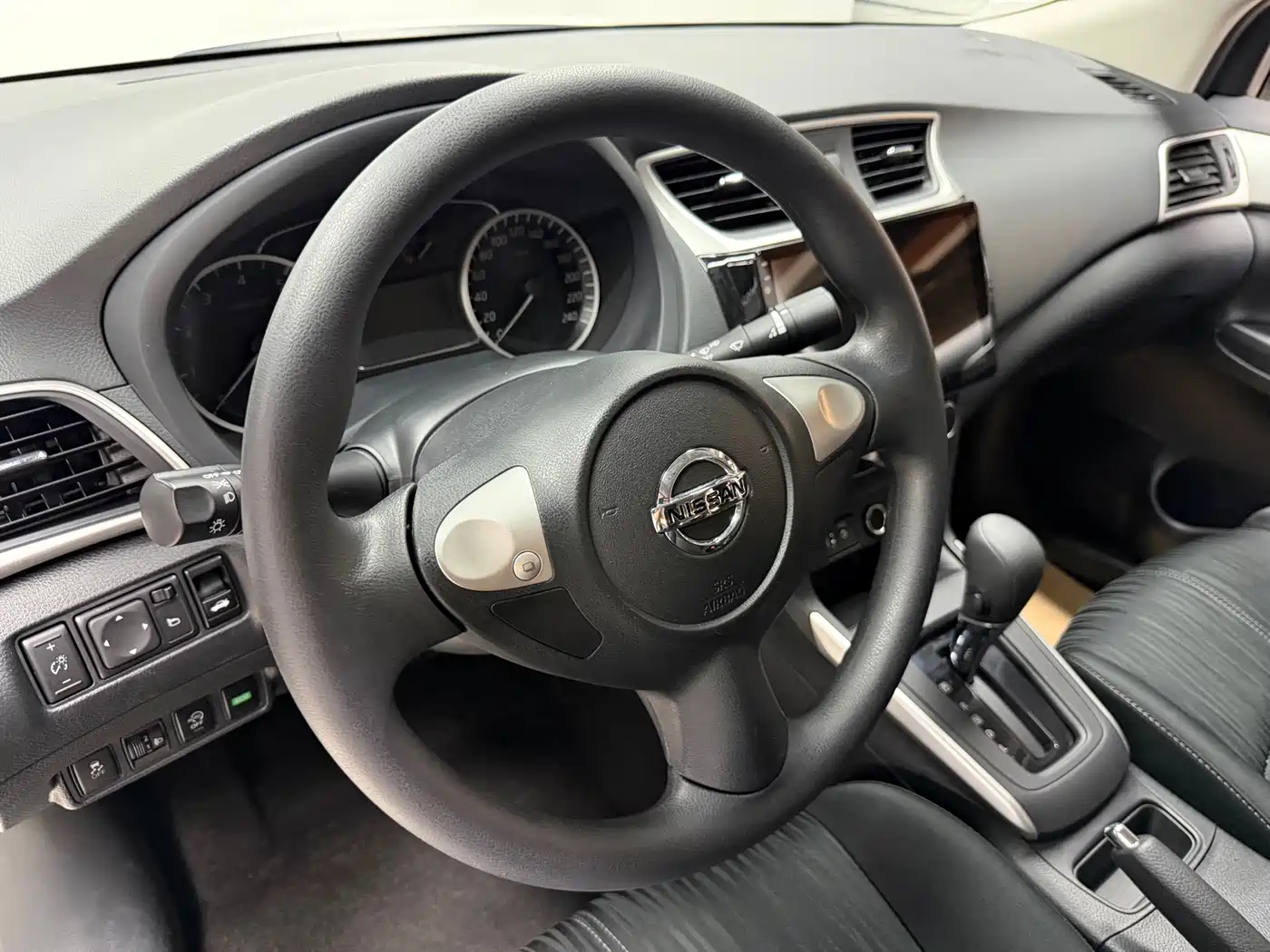 Nissan SYLPHY, миниатюра 11
