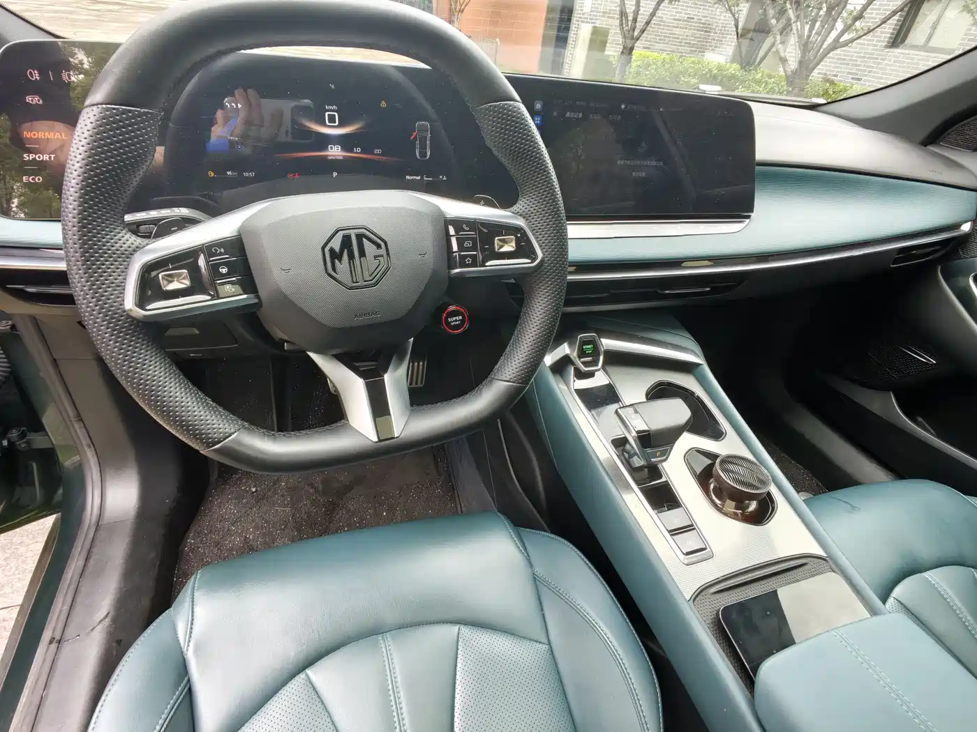 MG MG7