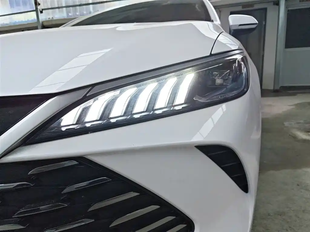 BYD Qin PLUS 2026 DM-i Smart Edition 128KM Progressive фото 24