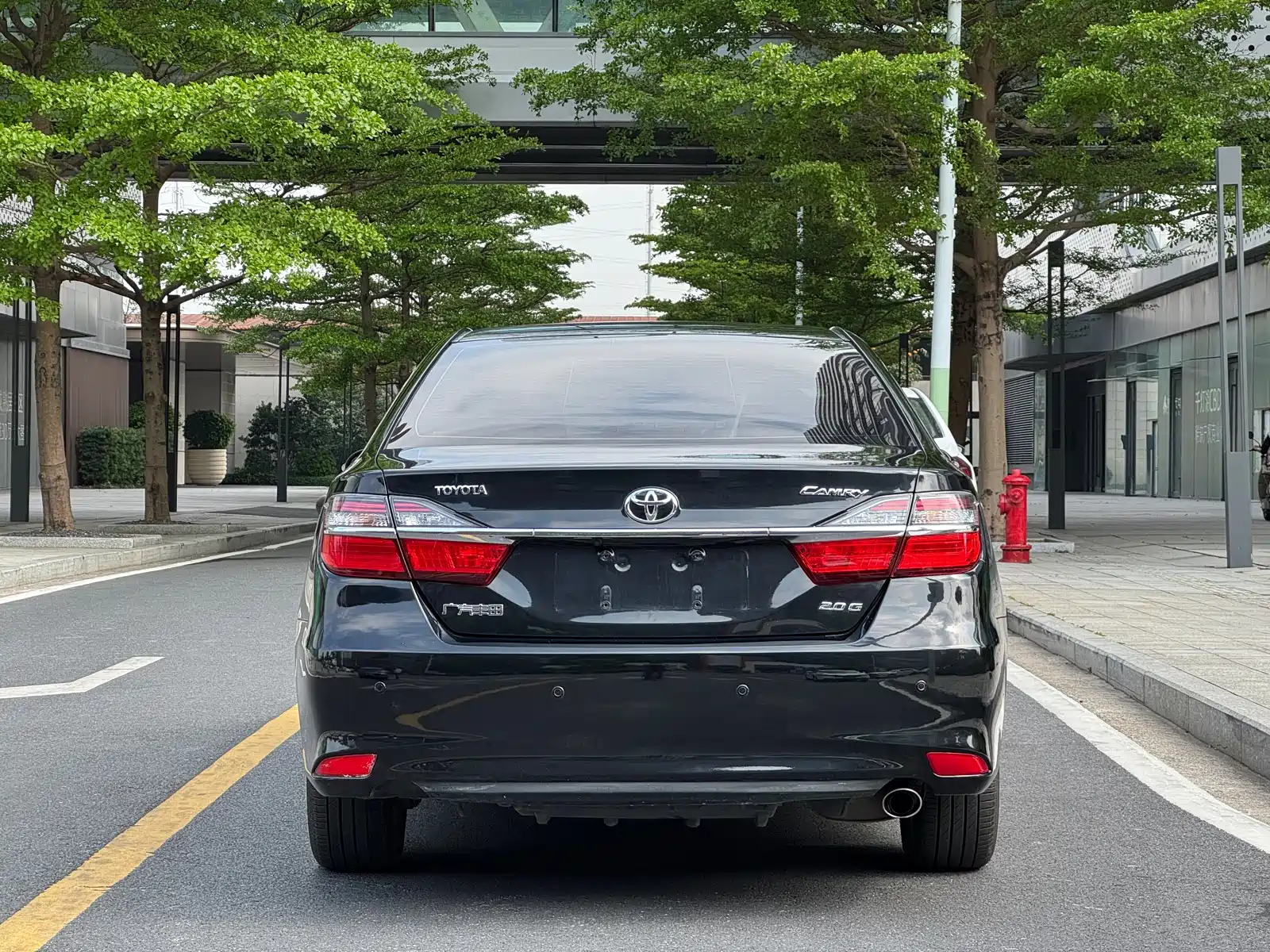 Фото 5 - Toyota Camry