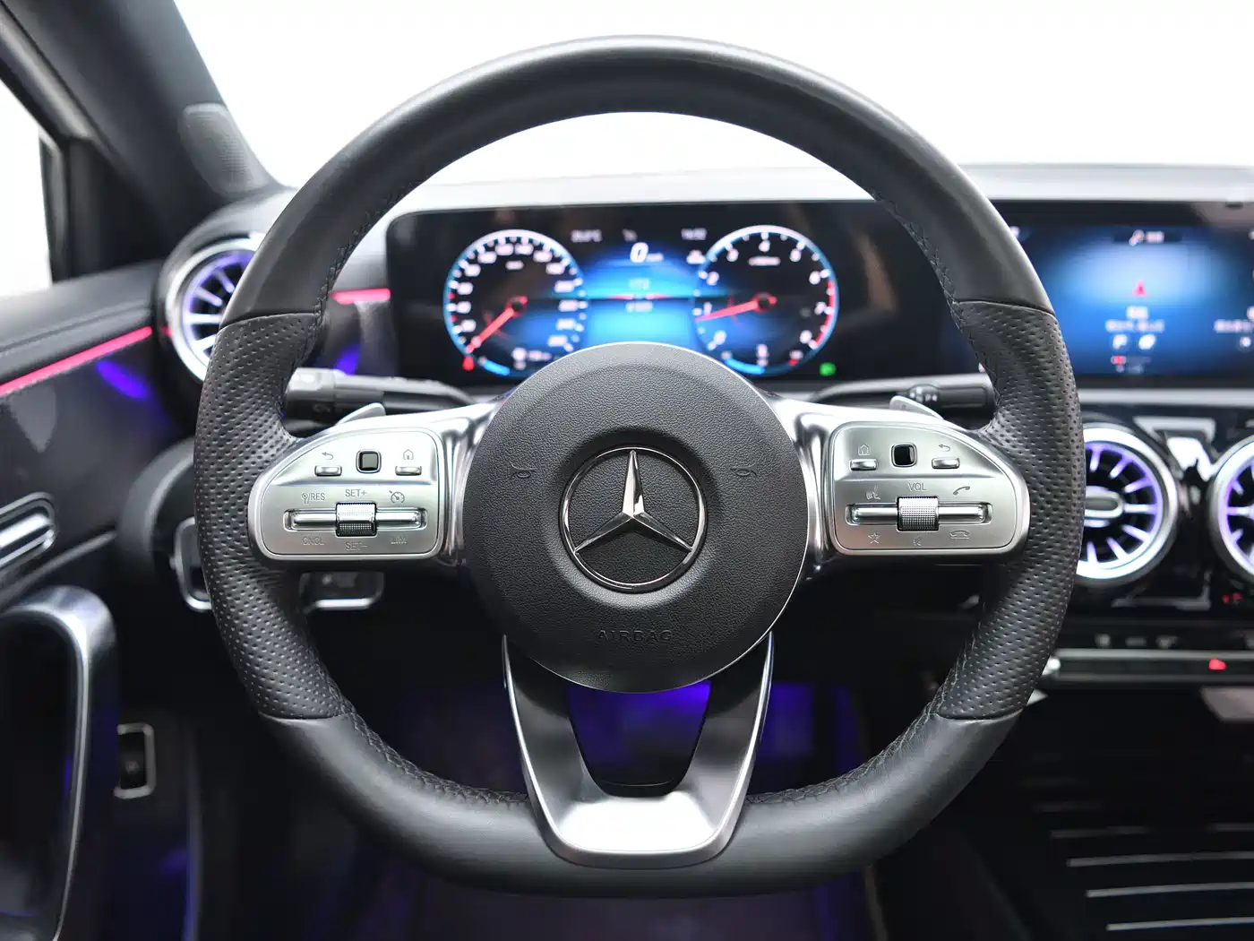 Mercedes-Benz A-Class 2022 Facelift III A 200 L Sport Sedan Fashion фото 7