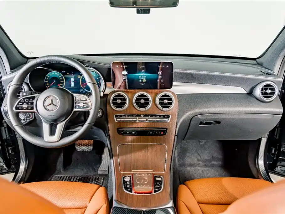 Mercedes-Benz GLC 2021 GLC 300 L 4MATIC Sporty фото 11