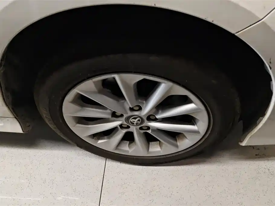 Toyota Corolla 2021 1.2T S-CVT Elite PLUS Edition фото 6