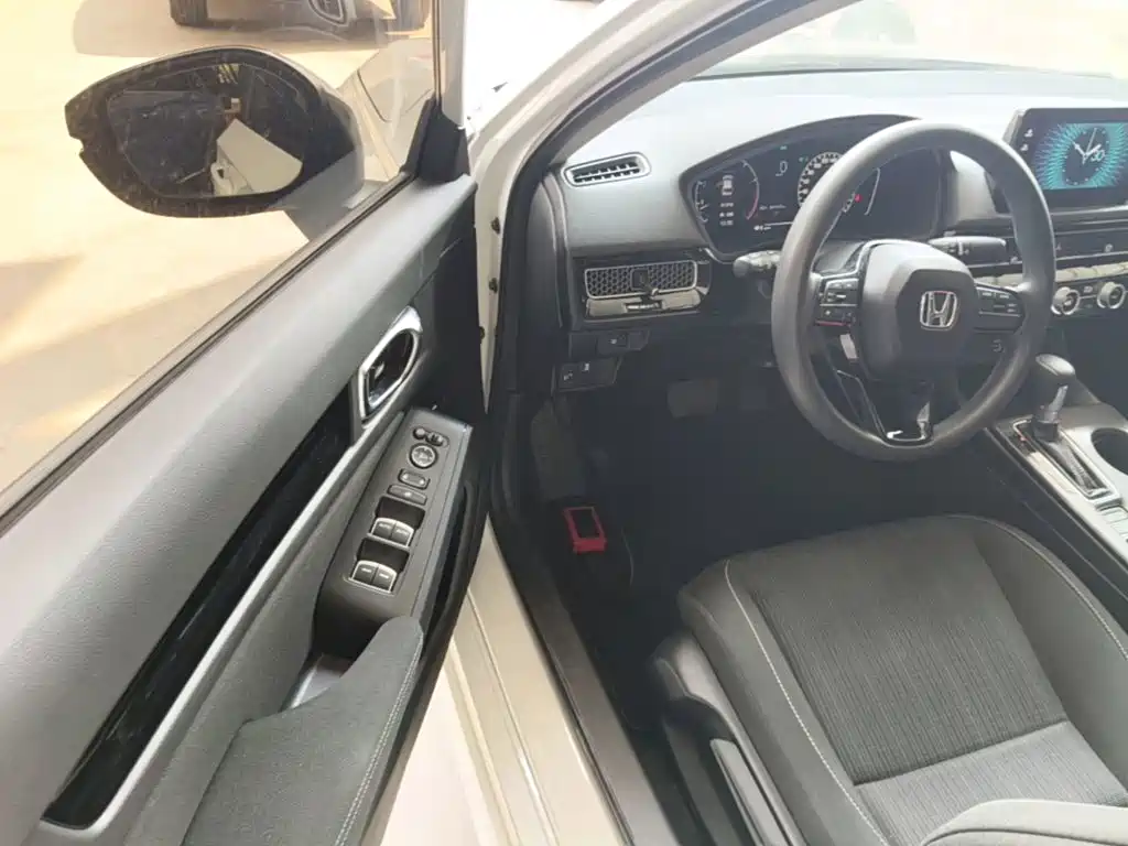 صورة 16 - Honda Civic