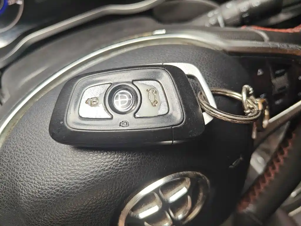 Zhonghua V3 2015 2015 1.5L Manual Smart Edition