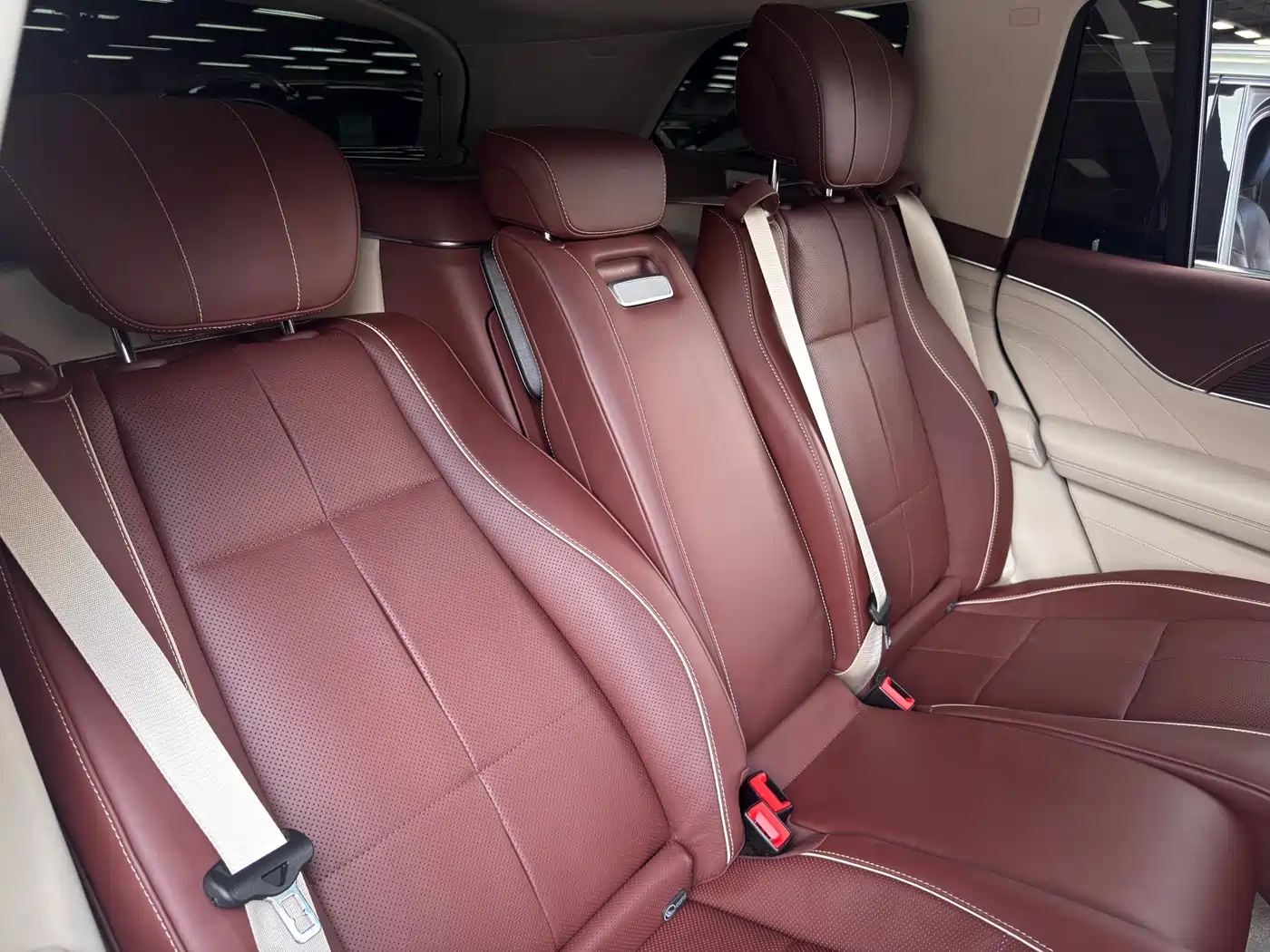 Mercedes-Benz Maybach GLS 2022 GLS 480 4MATIC фото 29