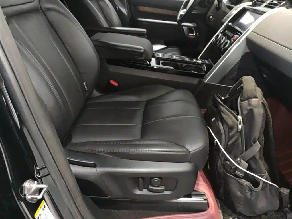 Land Rover Discovery 2018 3.0 SC V6 HSE фото 19