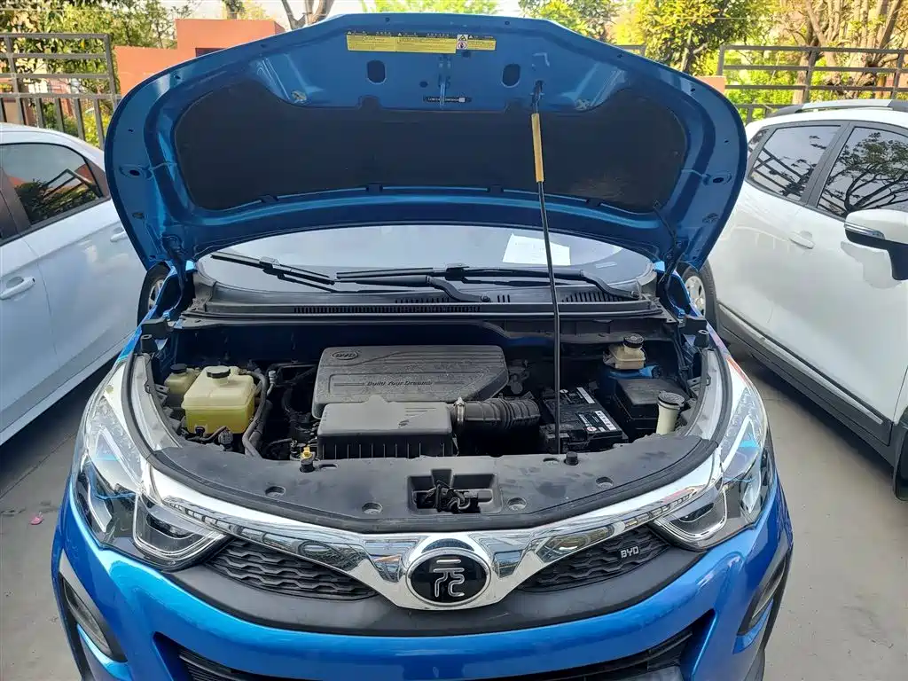 BYD Yuan 2016 1.5L Automatic Luxury фото 20