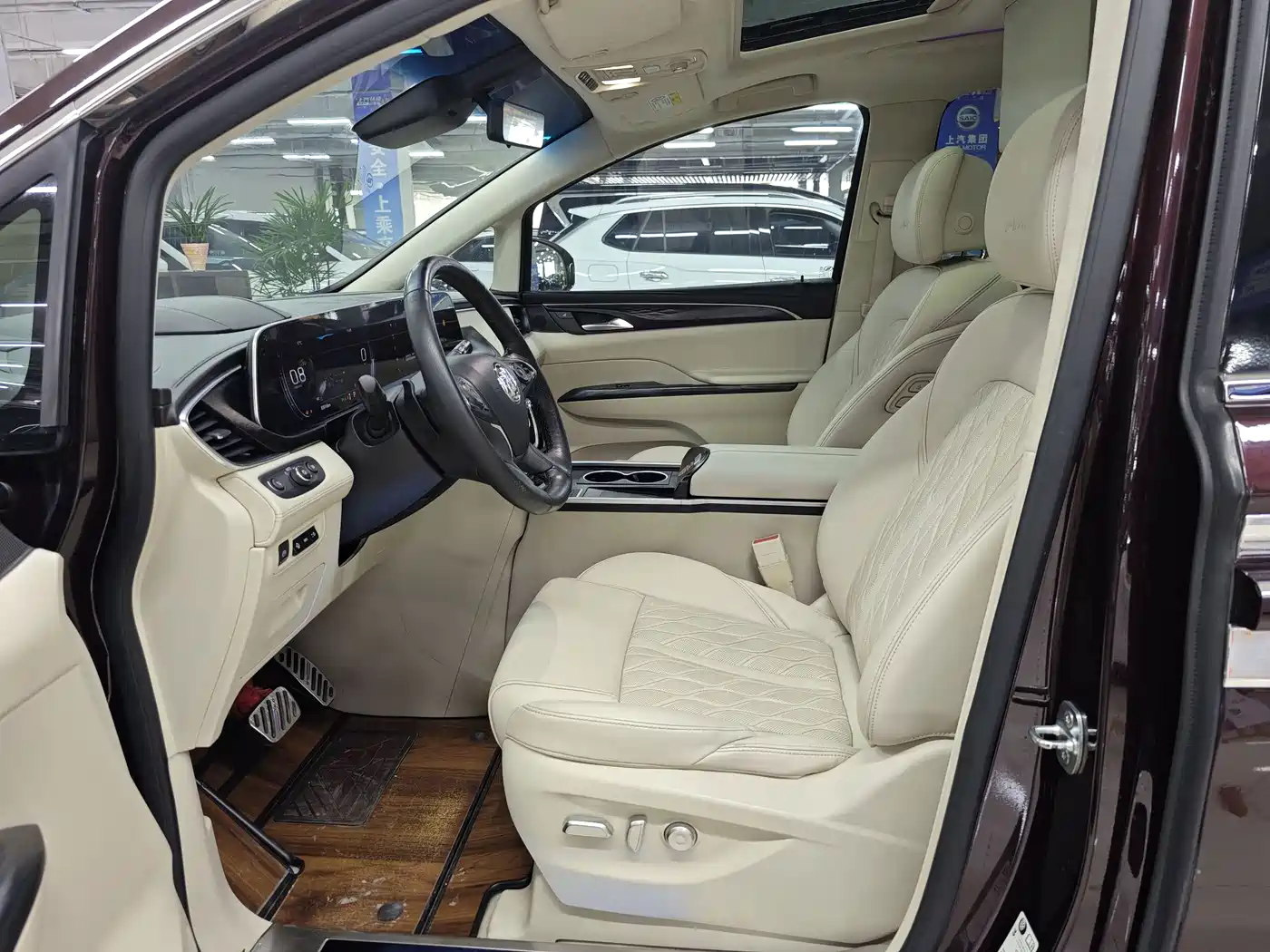 Buick GL8 2021 Avenir Aivia 6-Seater Elite Edition фото 5