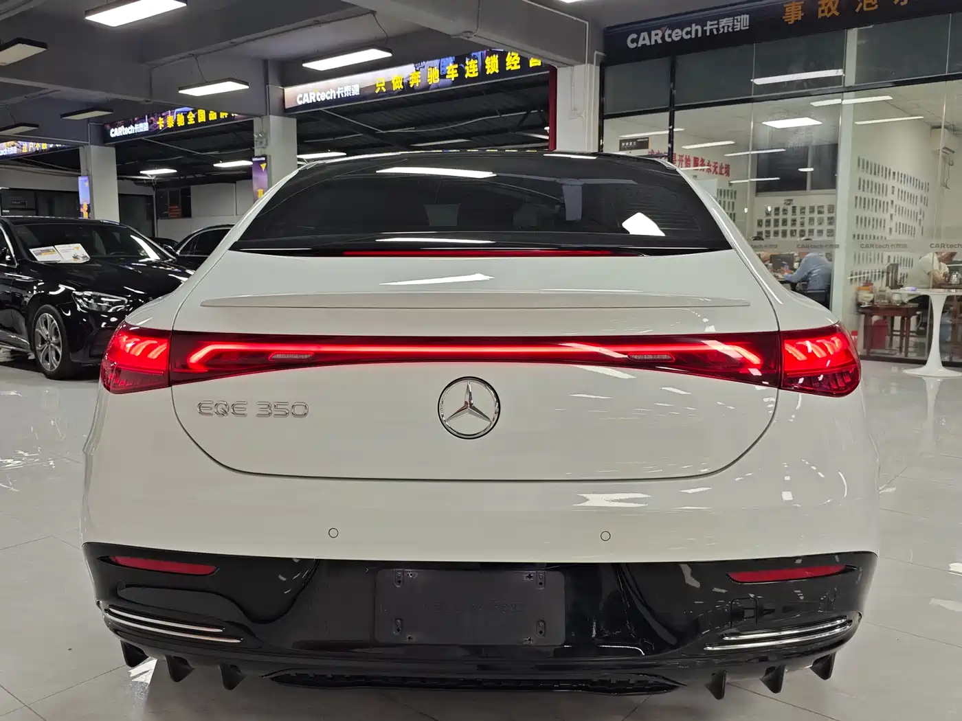 Mercedes-Benz EQE 2022 350 Luxury Edition фото 8