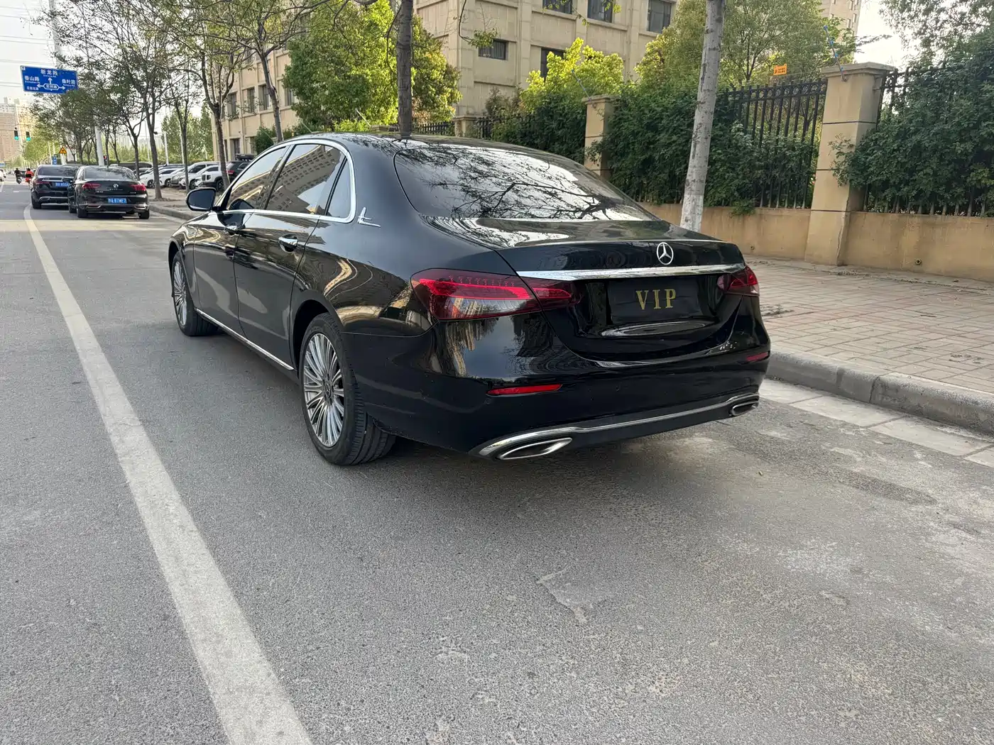 MERCEDES-BENZ E CLASS