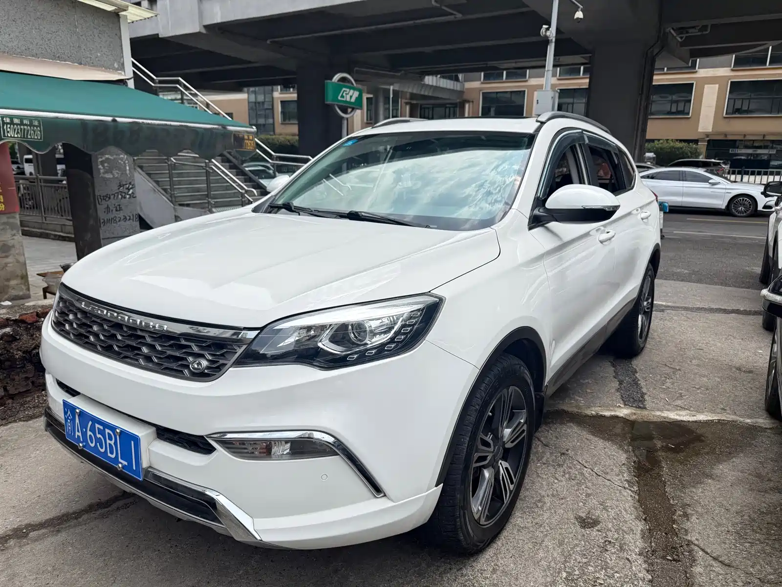 Photo 1 - Leopaard CS10