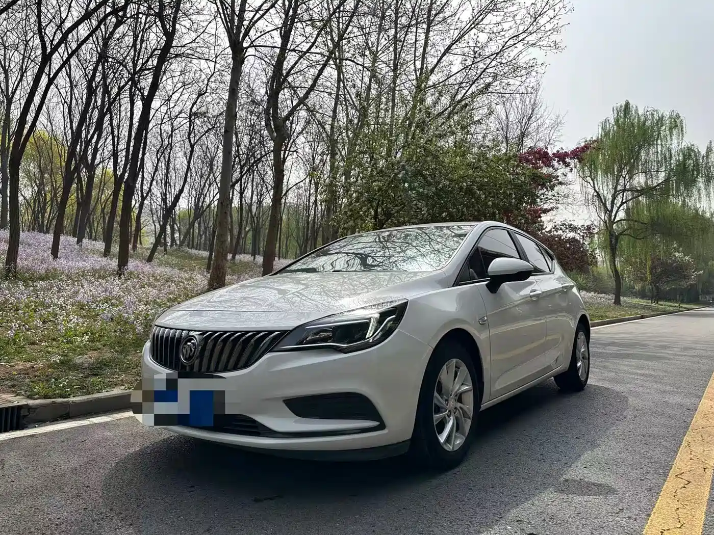 Buick Verano 2018 Hatchback 15S Automatic Leading