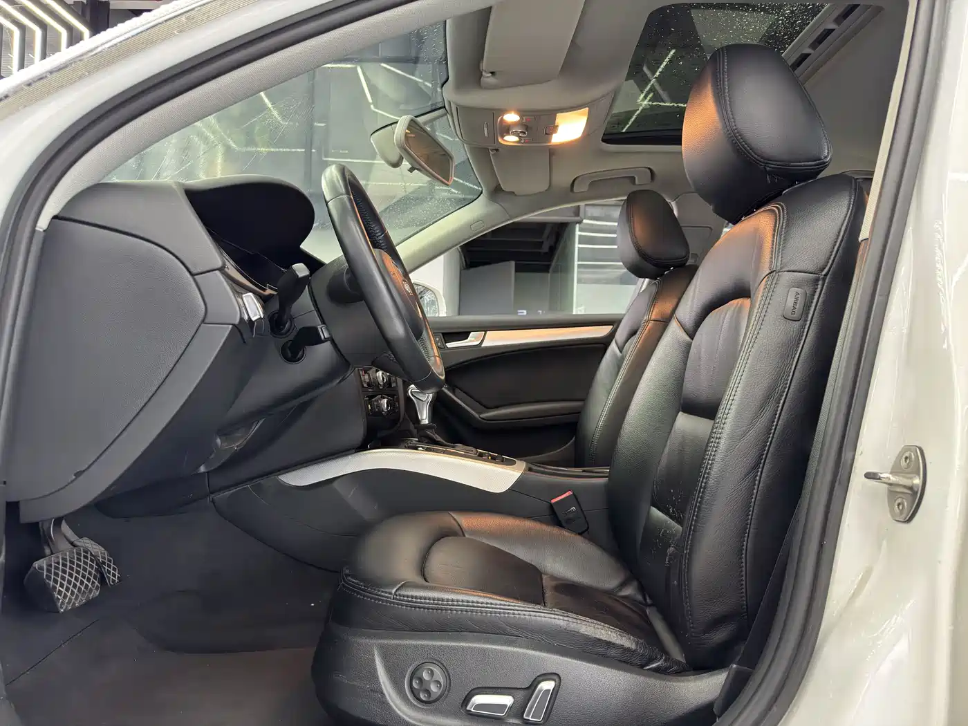 Audi A4L 2013 35 TFSI Automatic Standard фото 8