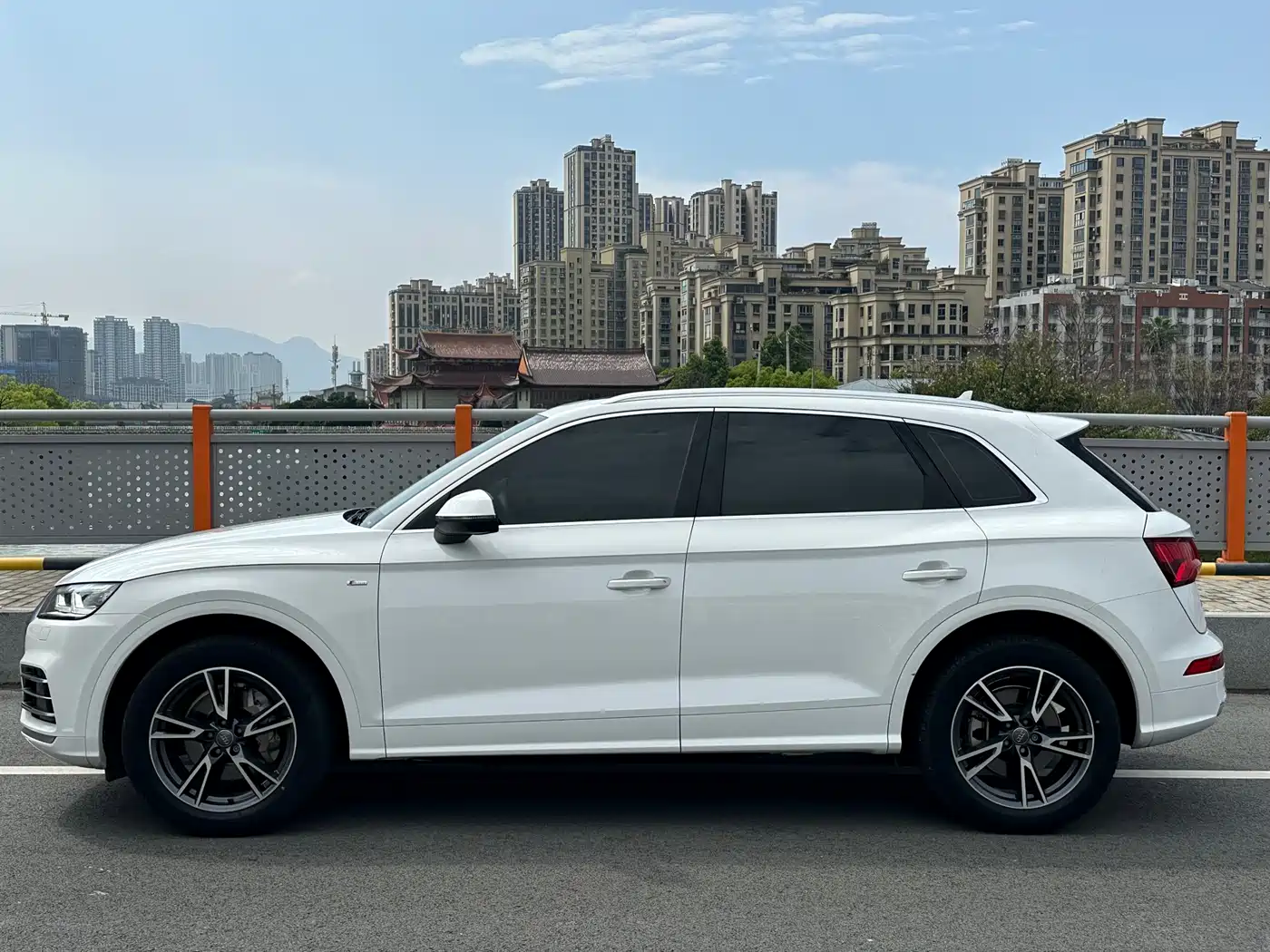 Audi Q5L 2020 40 TFSI Prestige Progressive фото 18