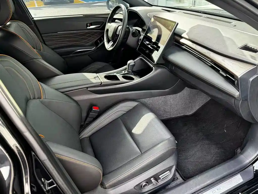 Toyota Avalon 2024 Model Hybrid 2.0L Prestige Edition фото 9