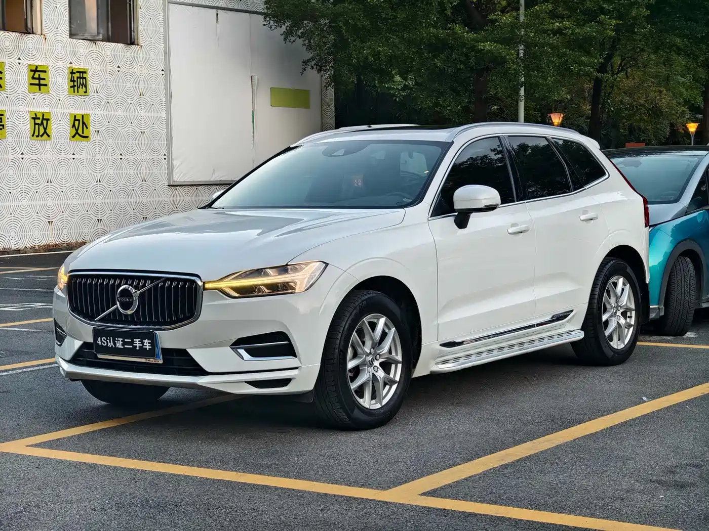 Фото 1 - Volvo XC60